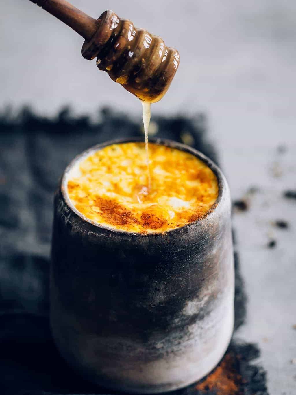 How to make a turmeric latte with chai