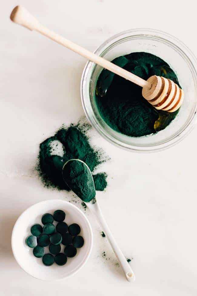 Brightening Spirulina Face Masks | HelloGlow.co